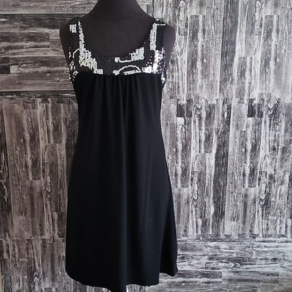 Jonathan Martin Black Sequin Size 8 Dress EUC